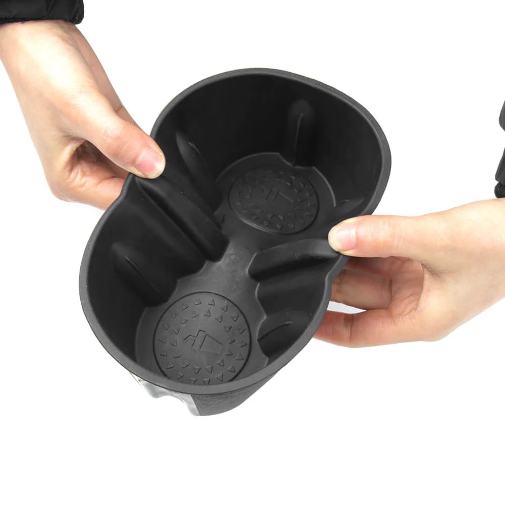 Becherhalter Gummieinsatz Model Y bis 2024 - Image 3