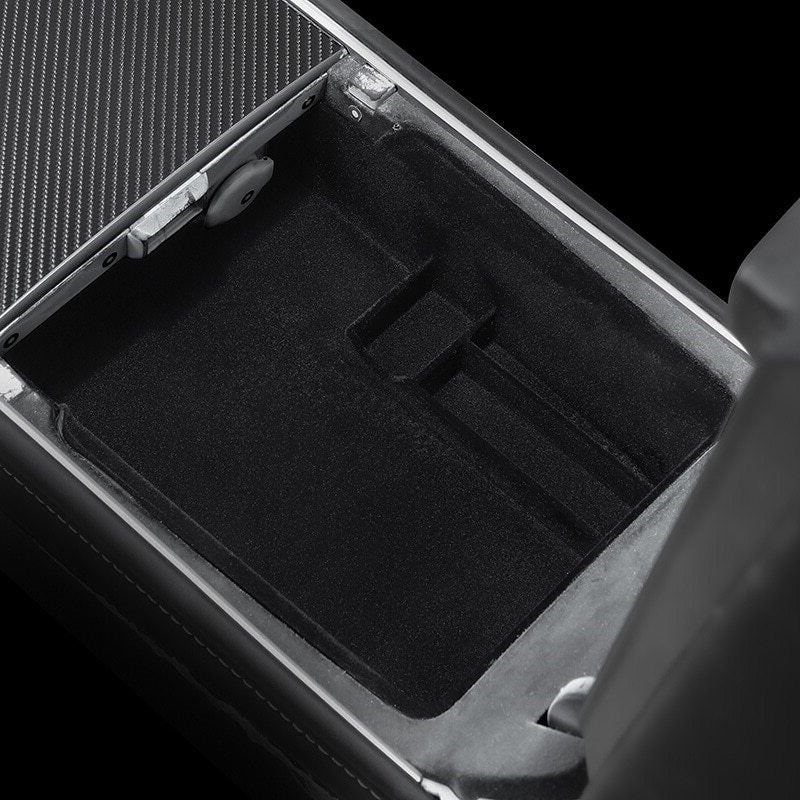 Tesla Model Y Essentials Paket bis 2024 - Image 3